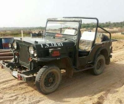 Mahindra Jeep .DI 1973