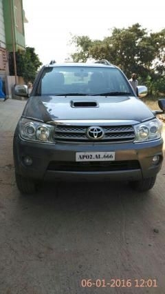 Toyota Fortuner 3.0 4x4 AT 2012