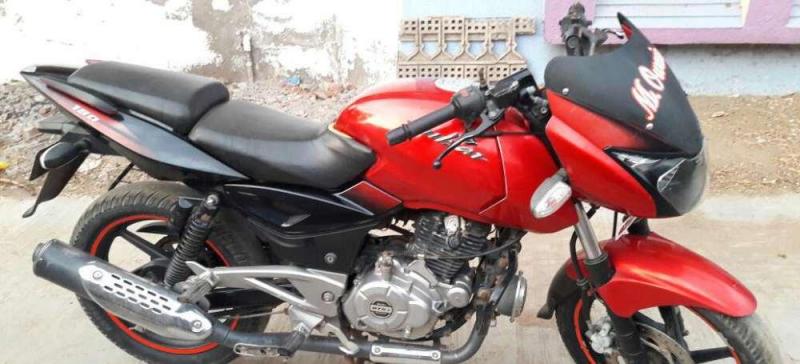 Bajaj Pulsar 200cc 2011