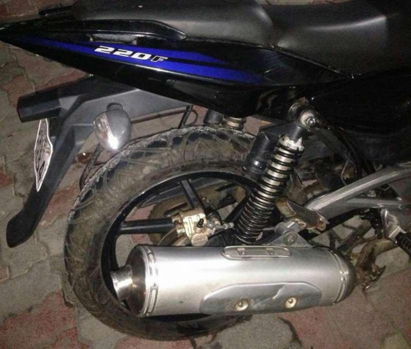 Bajaj Pulsar 220cc 2013