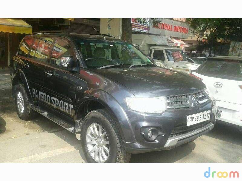 Mitsubishi Pajero Sport 2.5 AT  2015