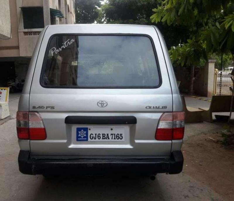 Toyota Qualis FS B4 2004