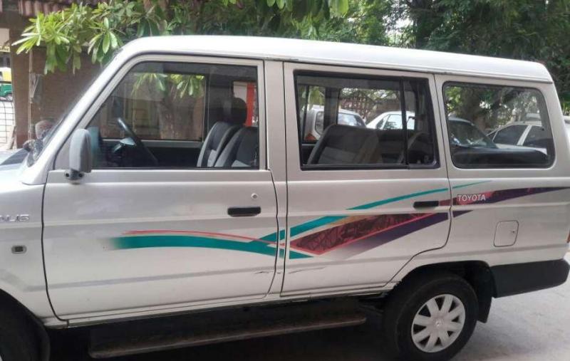 Toyota Qualis FS B4 2004