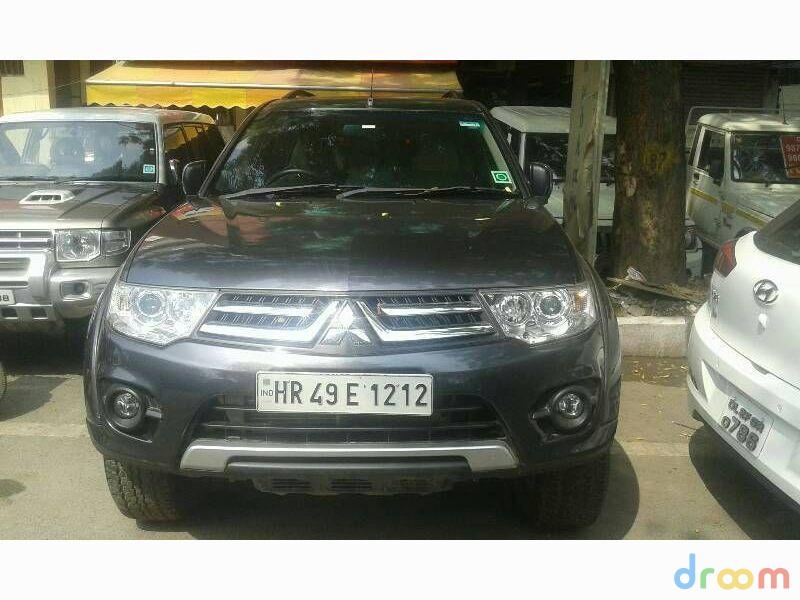 Mitsubishi Pajero Sport 2.5 AT  2015