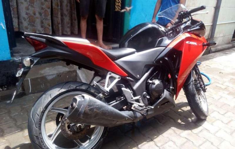 Honda CBR 250R 2011