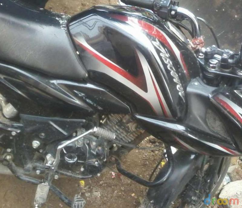 Bajaj Discover 150F 2015