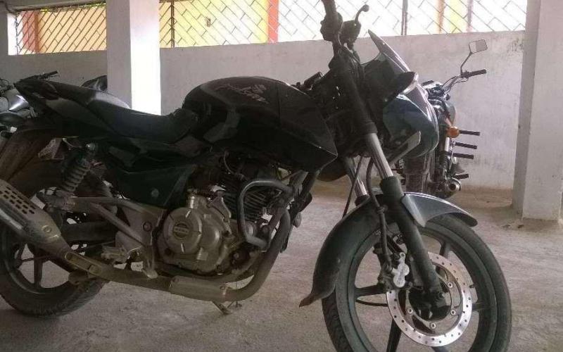 Bajaj  Pulsar 180cc 2011