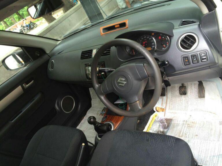 Maruti Suzuki Ertiga VDi 2012