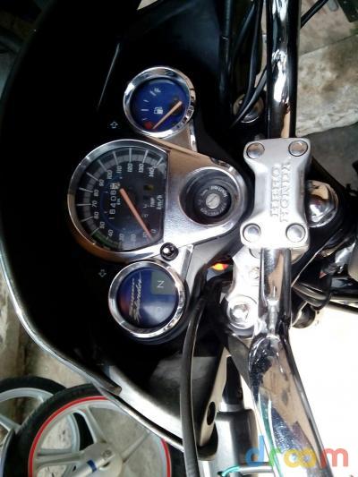 Hero Super Splendor 125cc 2011