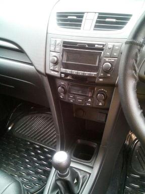 Maruti Suzuki Swift ZXi 2014