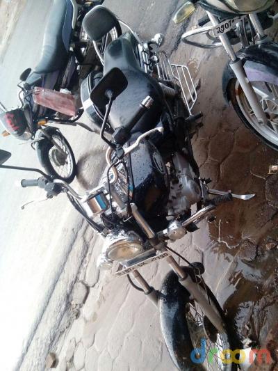 Bajaj Avenger 220cc 2011