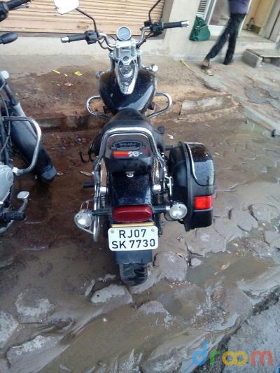 Bajaj Avenger 220cc 2011