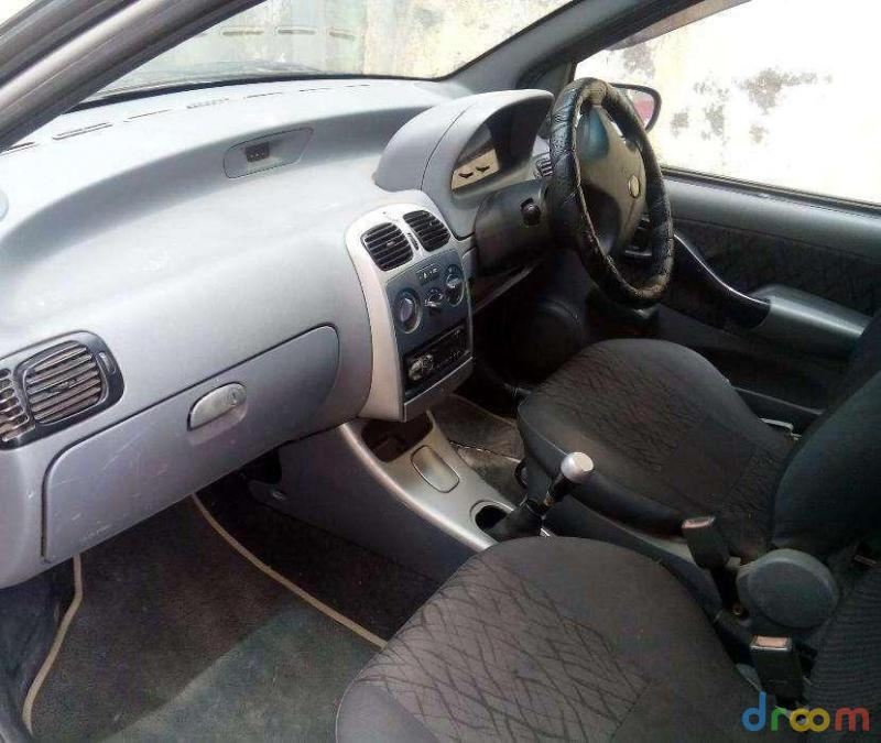 Tata Indigo XL CR4 2009