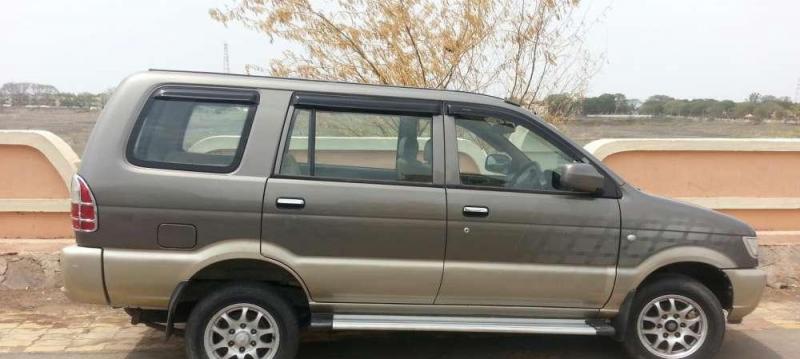 Chevrolet Tavera NEO 3 10 STR BS III 2012