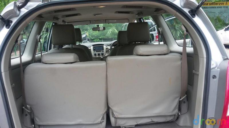 Toyota Innova 2.5 G 7 STR BS IV 2014