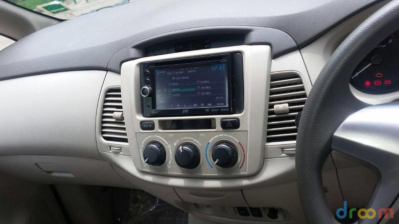 Toyota Innova 2.5 G 7 STR BS IV 2014