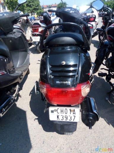 Mahindra Duro 125 2011