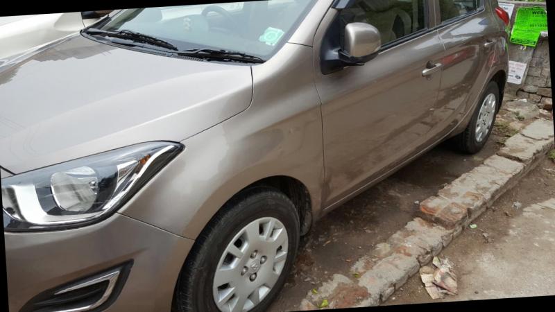 Hyundai i20 Magna 1.2 (O) 2012
