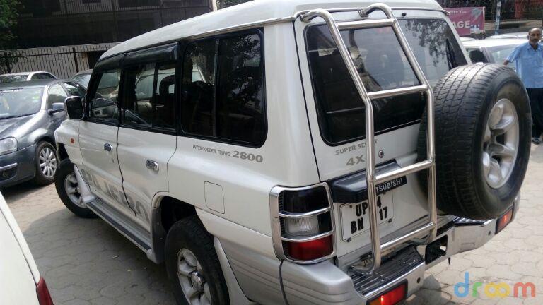 Mitsubishi Pajero SFX 2.8 2012