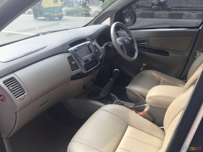 Toyota Innova 2.5 Z 7 SEATER 2014