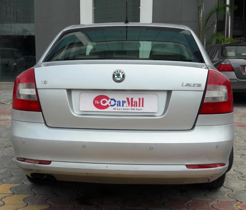 Skoda Laura ELEGANCE 2.0 TDI CR AT 2012