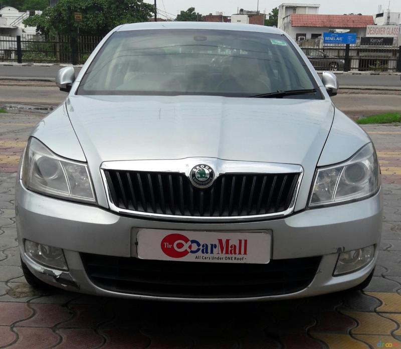 Skoda Laura ELEGANCE 2.0 TDI CR AT 2012