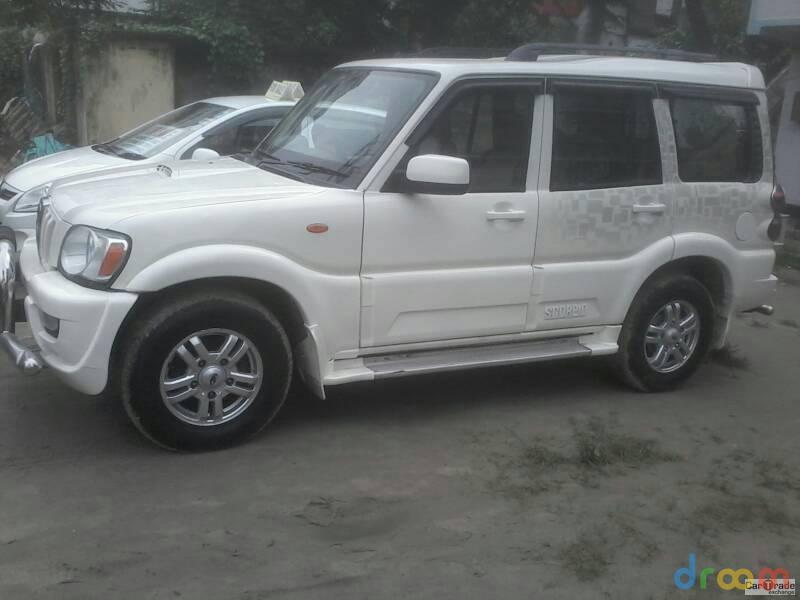 Mahindra Scorpio VLX 2WD BS IV 2013