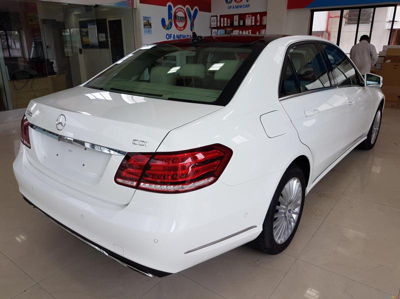 Mercedes-Benz E-Class E 350 CDI Avantgarde 2015