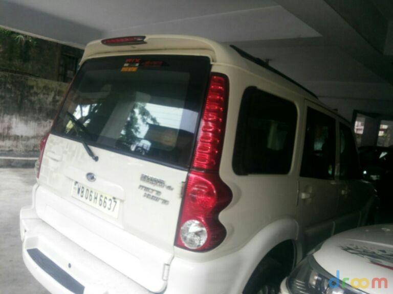 Mahindra Scorpio VLX 2011