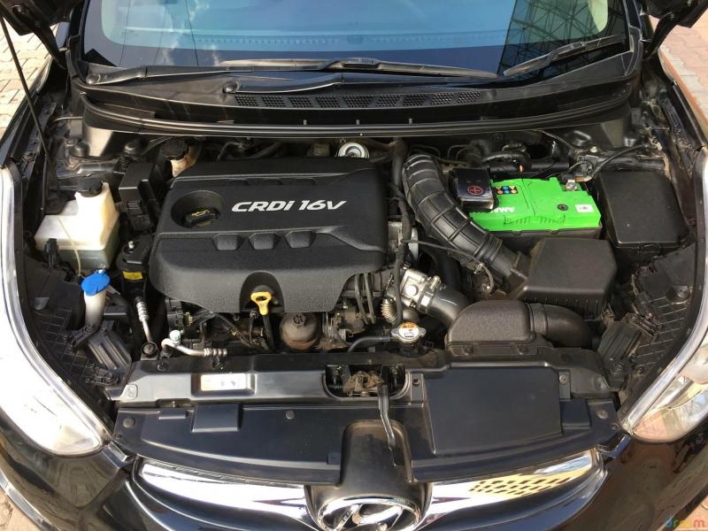 Hyundai Elantra 1.6 SX MT 2012