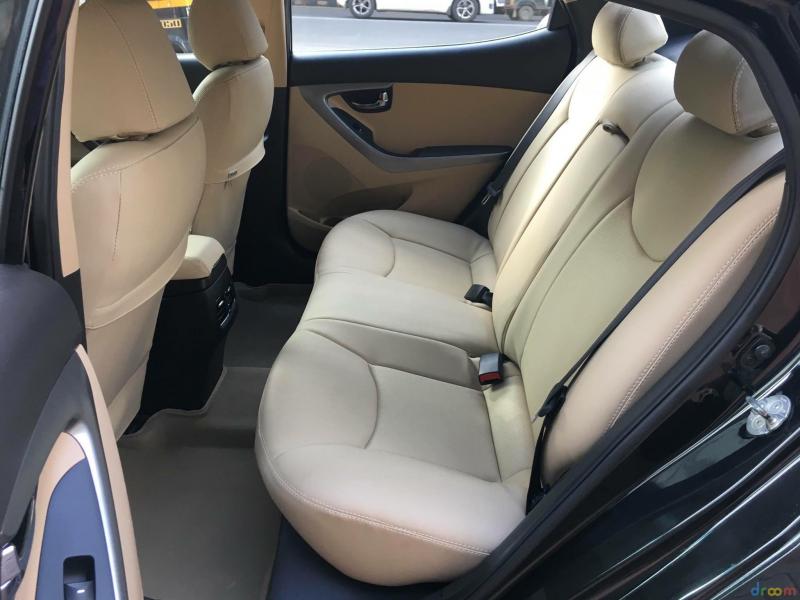 Hyundai Elantra 1.6 SX MT 2012