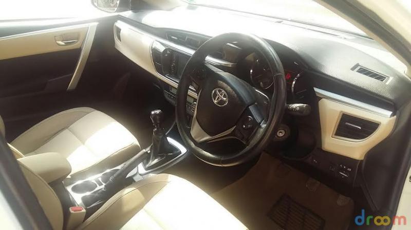 Toyota Corolla Altis D-4D G 2014