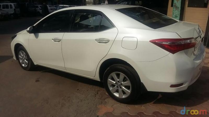 Toyota Corolla Altis D-4D G 2014