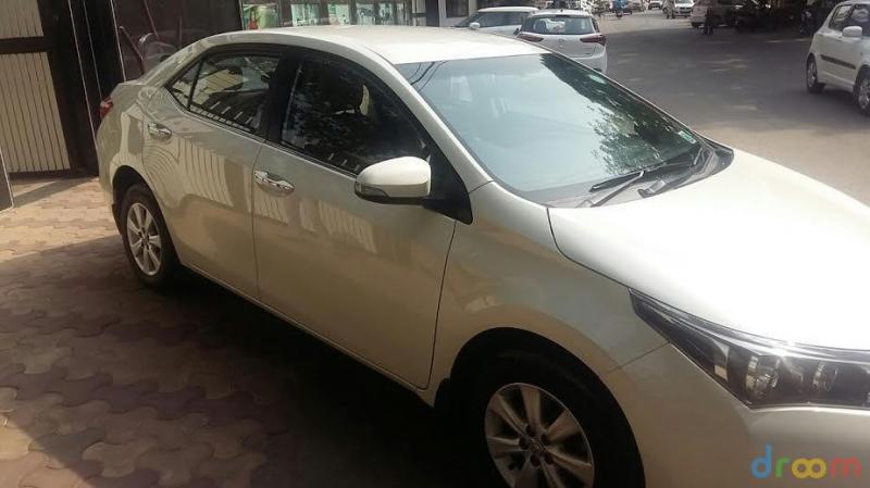 Toyota Corolla Altis D-4D G 2014