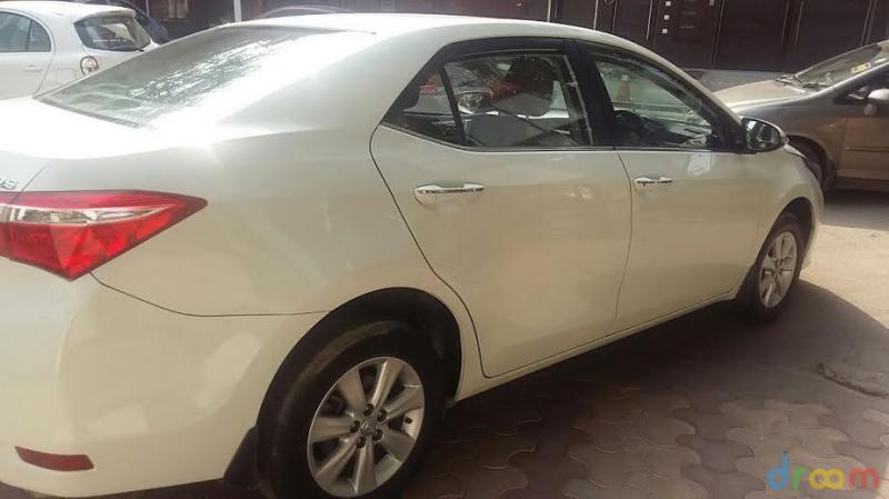 Toyota Corolla Altis D-4D G 2014