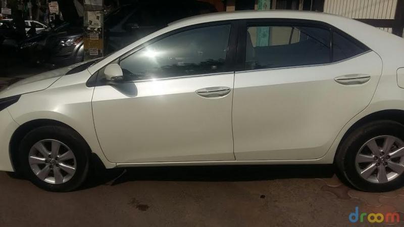 Toyota Corolla Altis D-4D G 2014