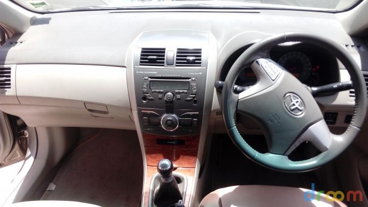 Toyota Corolla Altis 1.8 J 2009