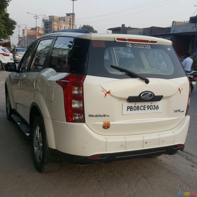 Mahindra XUV500 W6 4X2 2012