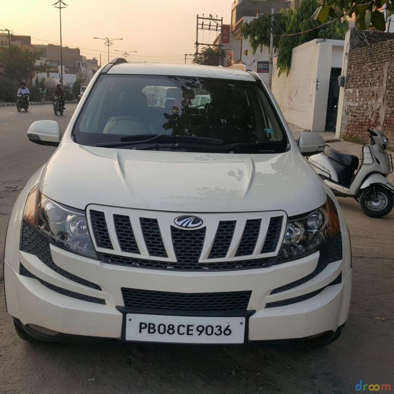 Mahindra XUV500 W6 4X2 2012