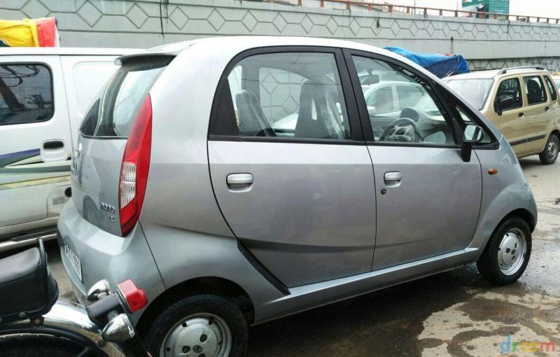 Tata Nano LX 2011