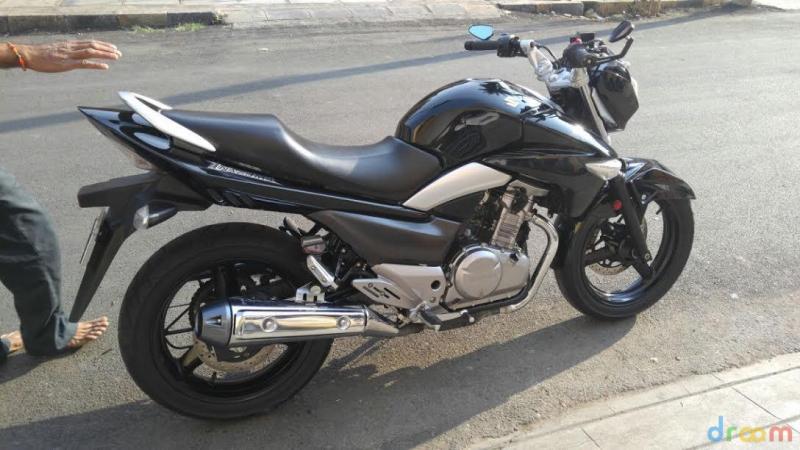 suzuki inazuma 250 olx