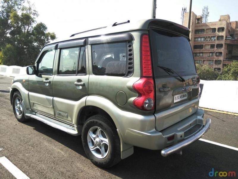 Mahindra Scorpio VLX 4WD AIRBAG BS IV 2011