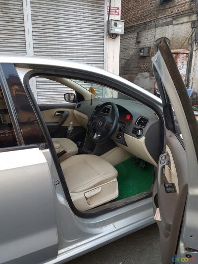 Volkswagen Vento Highline 2012