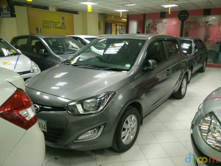 Hyundai i20 SPORTZ 2013