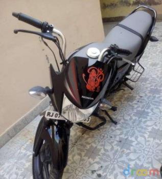 Honda CB Shine 125cc 2012