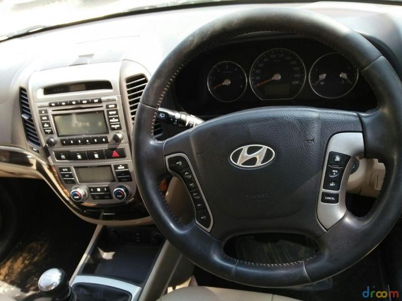 Hyundai Santa FE 4WD MT 2012
