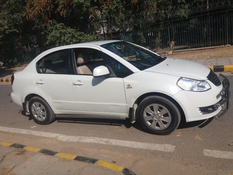 Maruti Suzuki SX4 VXi BS-IV 2013