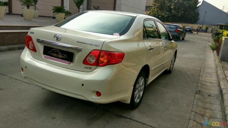 Toyota Corolla Altis 1.8 G 2011