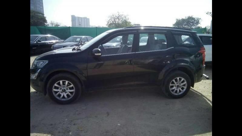 Mahindra XUV500 W10 1.99 2016