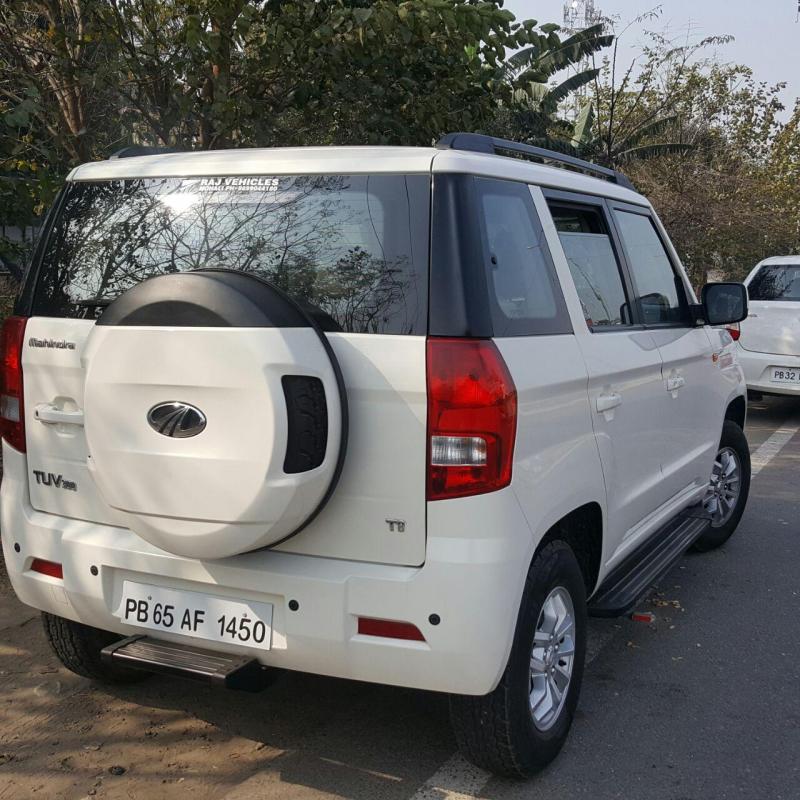 Mahindra TUV300 T8 2015